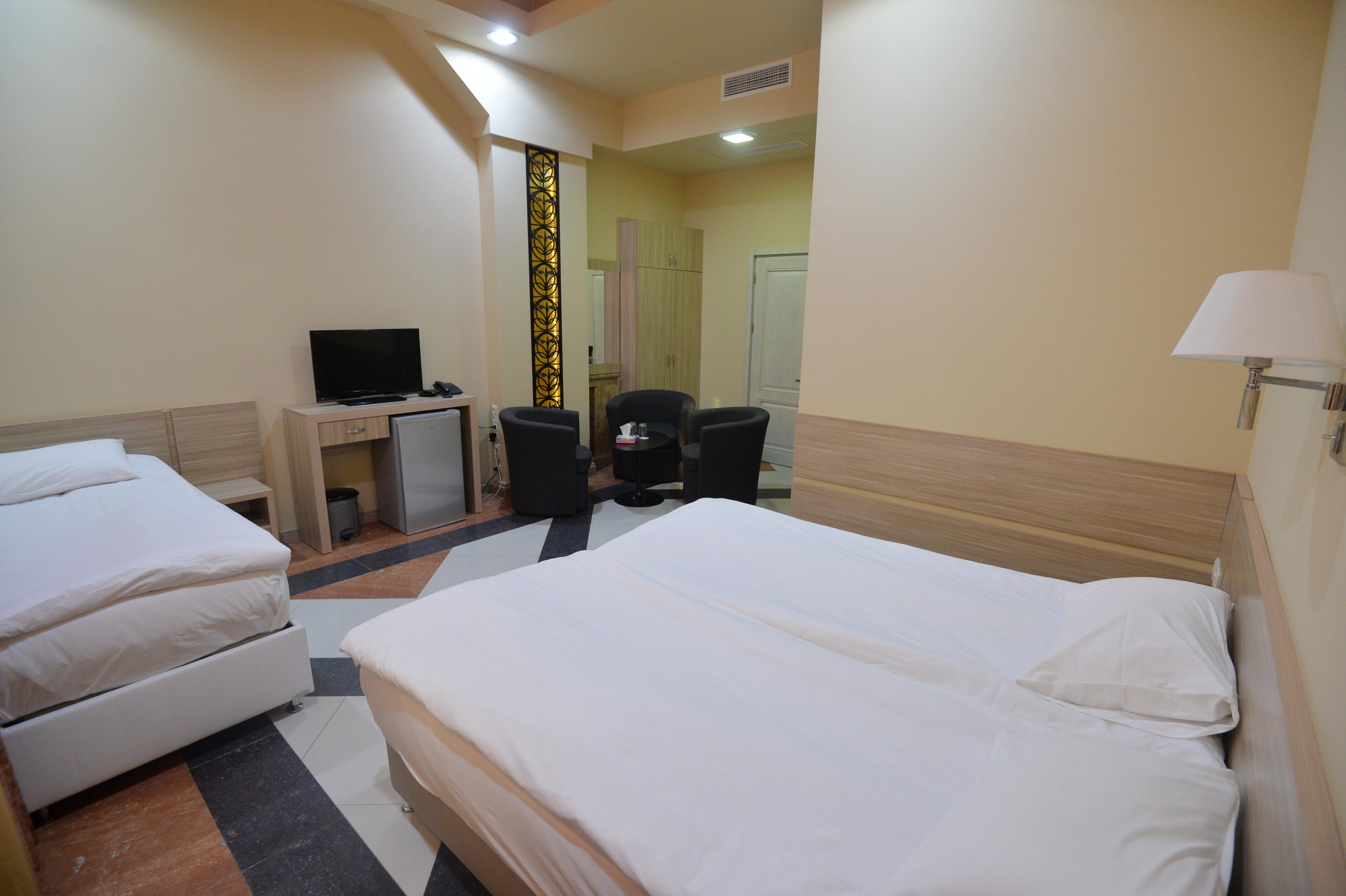 Yerevan Deluxe Hotel Екстер'єр фото