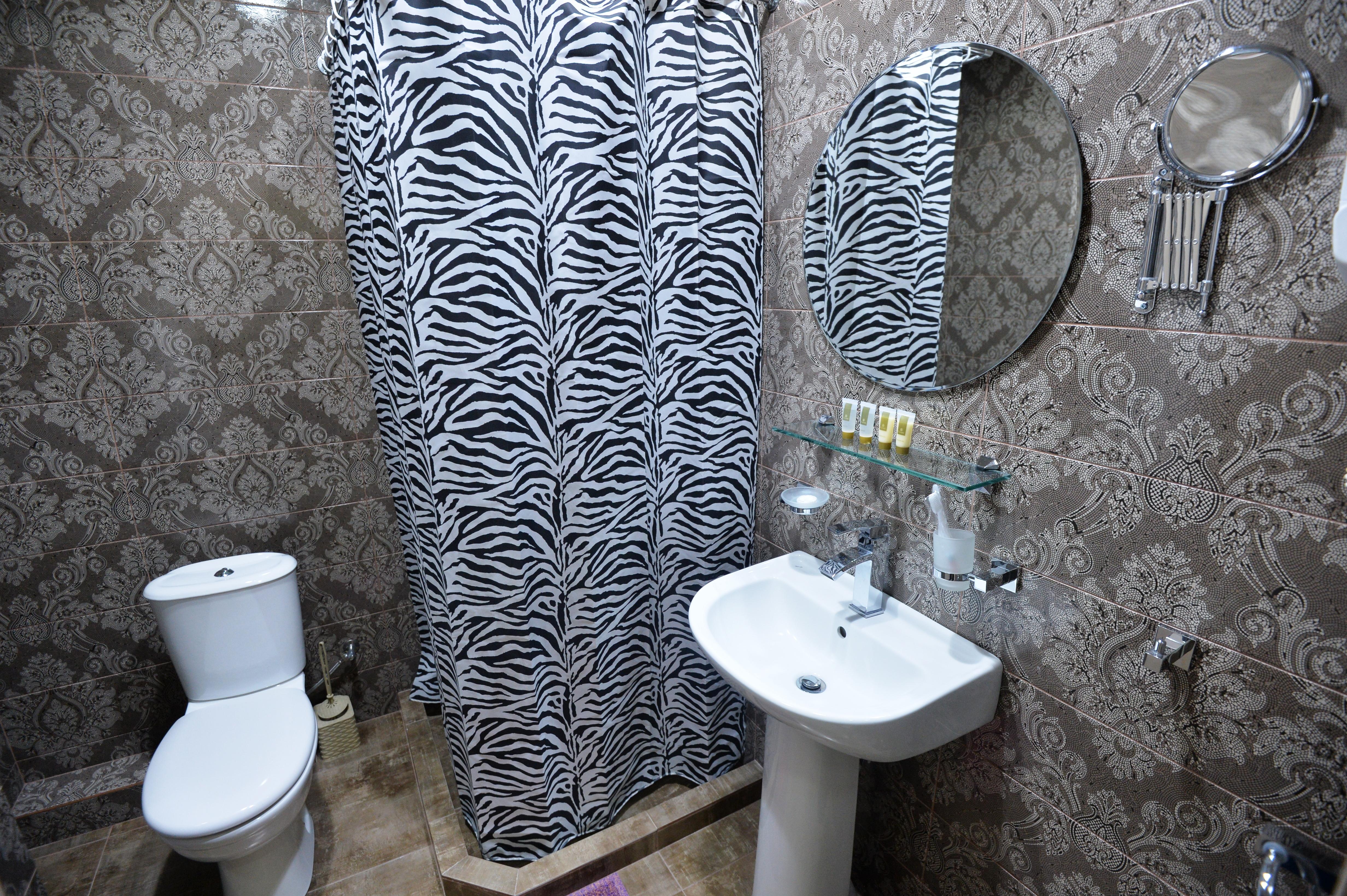 Yerevan Deluxe Hotel Екстер'єр фото
