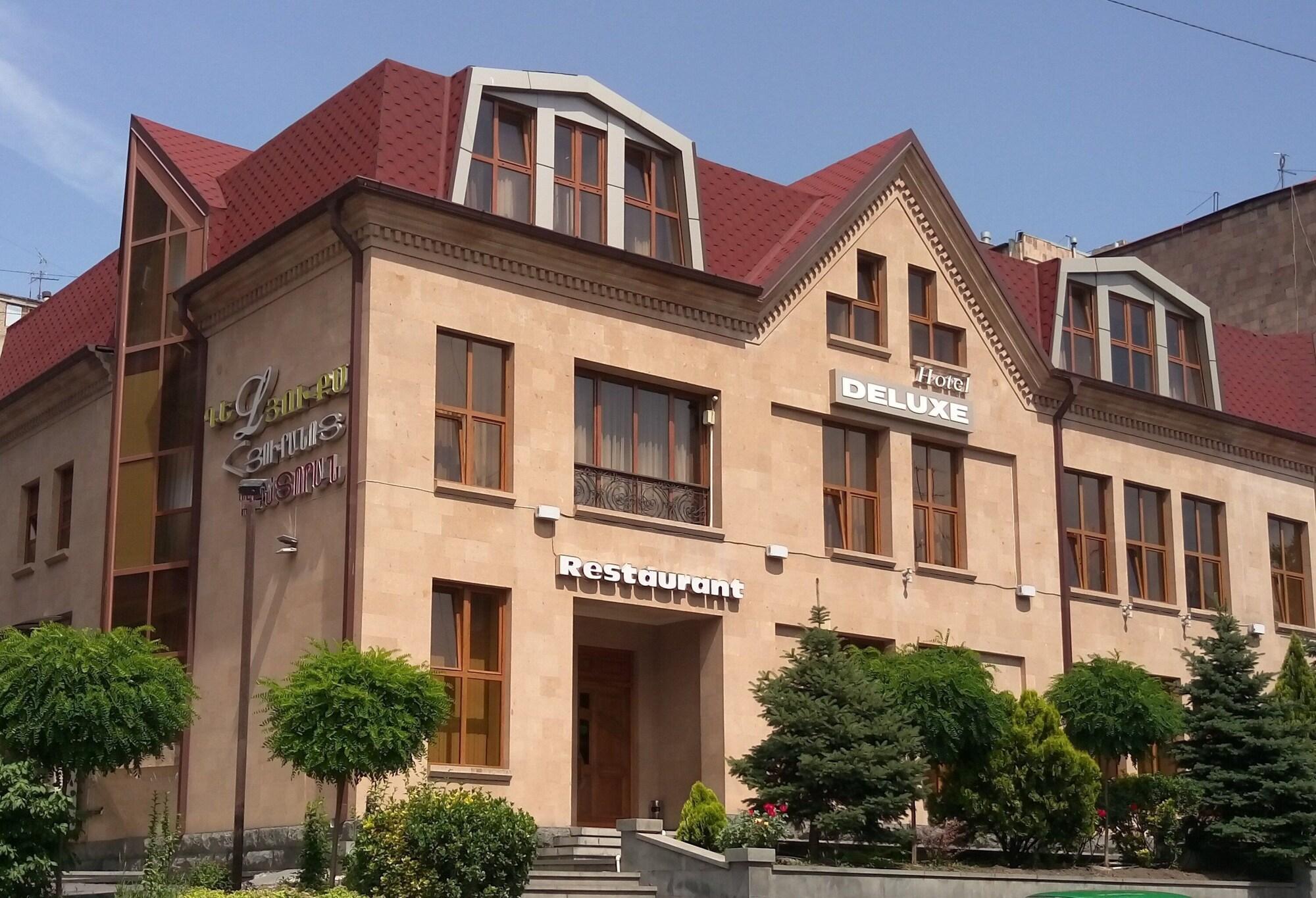 Yerevan Deluxe Hotel Екстер'єр фото