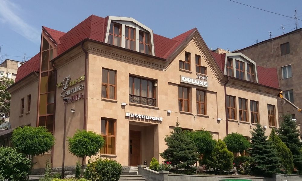 Yerevan Deluxe Hotel Екстер'єр фото